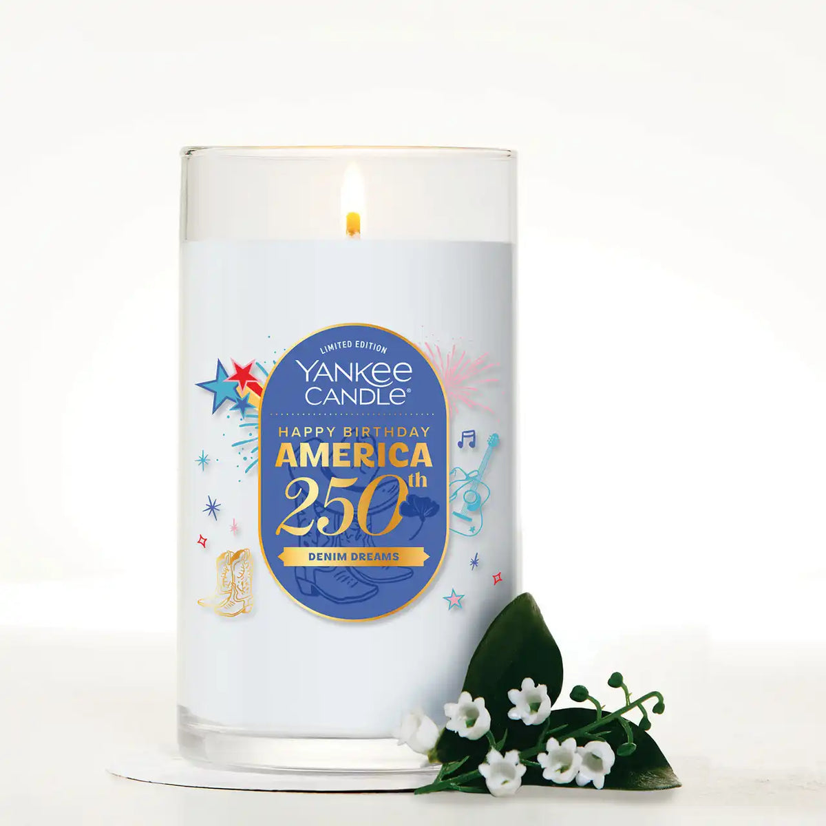 Denim Dreams Medium Signature Pillar Candles